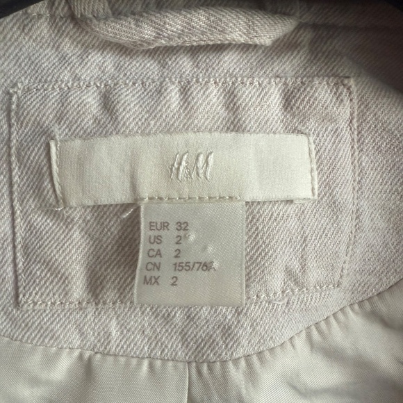 Light-beige, cropped / moto-style jacket from H&M - Picture 4 of 6